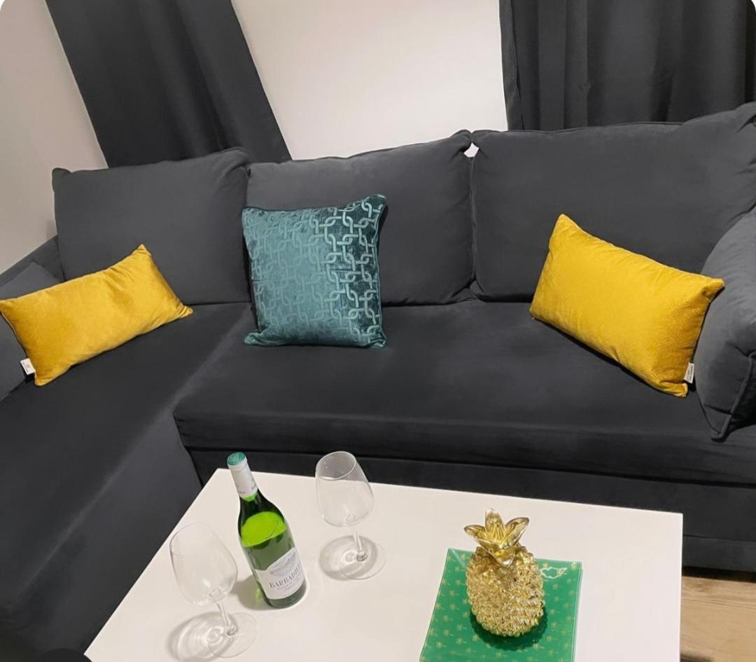 Home Suites Center Granada 2 Екстериор снимка