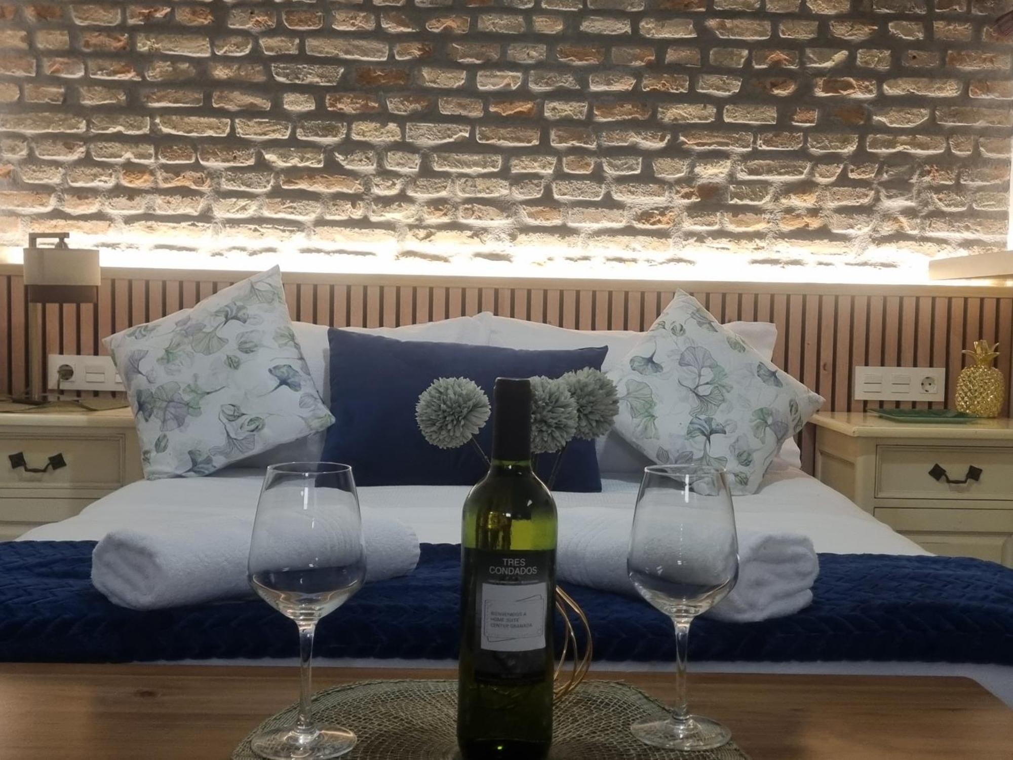 Home Suites Center Granada 2 Екстериор снимка